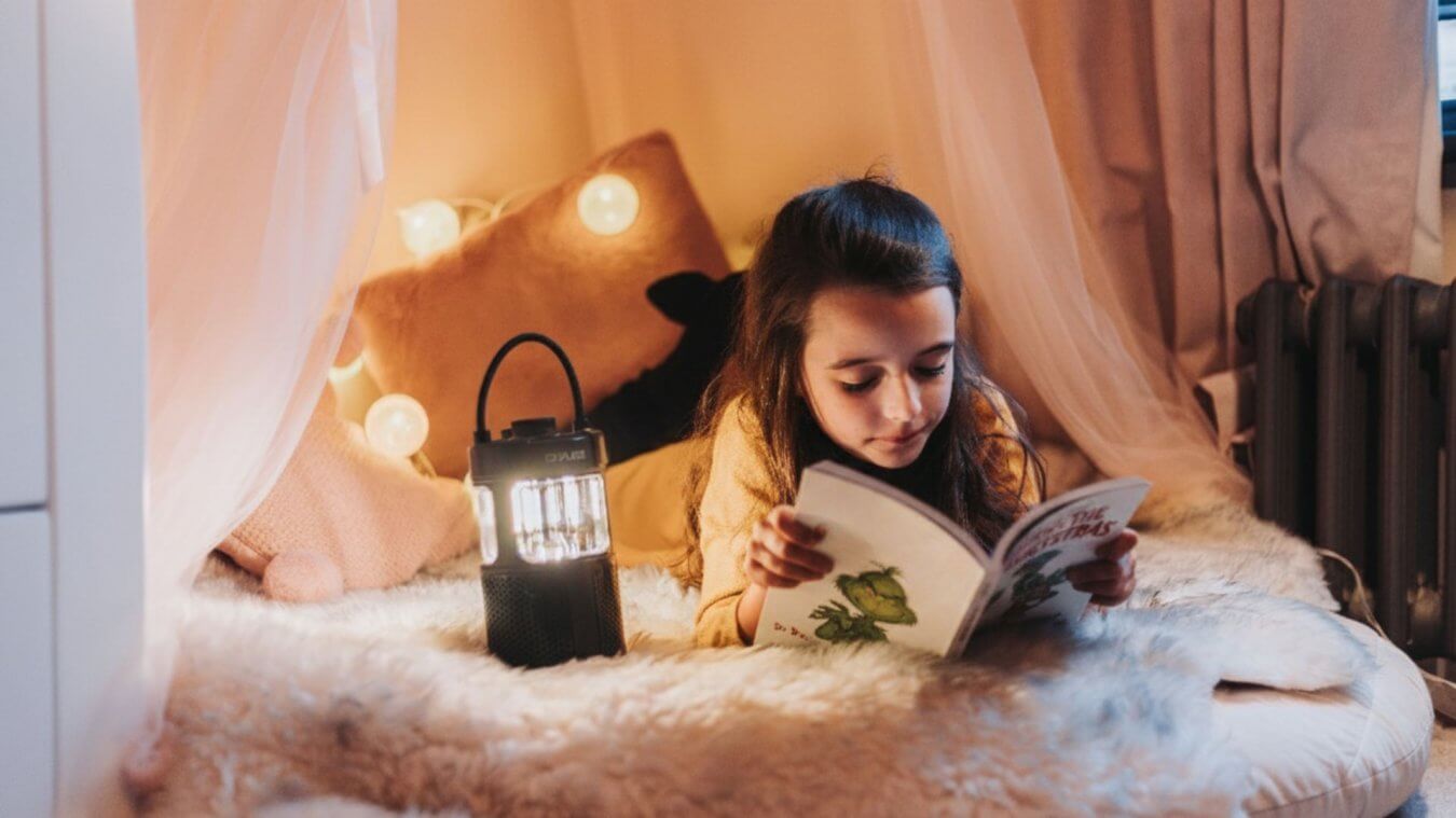 Christmas reading with Pure Woodland Glow